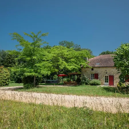 La Ferme De Belbouys Дом отдыха