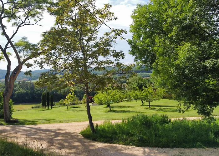 Дом отдыха La Ferme De Belbouys Soturac